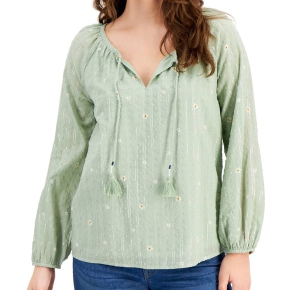 STYLE & CO Green Cotton Metallic ThreadTassel-Tie Peasant Top - Picture 7 of 7